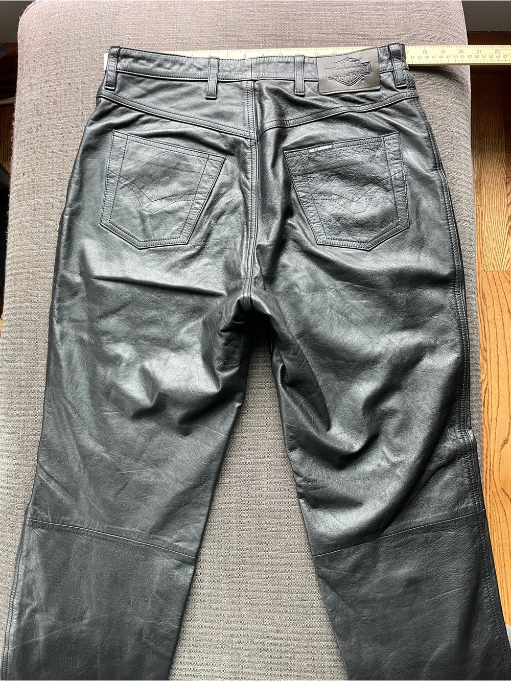 Harley-Davidson Genuine Leather Riding Pants - Picture 4 of 8
